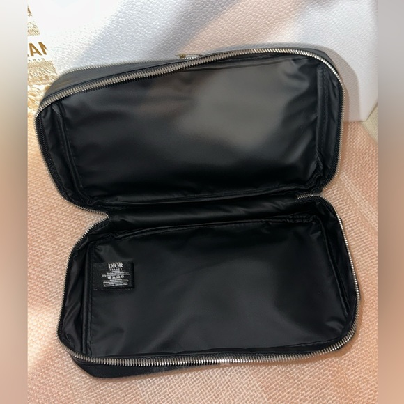 🔥🔥 New Christian Dior Limited Edition Backstage 4 Makeup Brush Set Vanity Bag - Picture 6 of 10